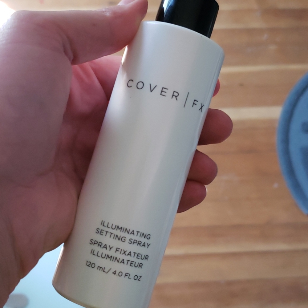 Cover FX setting spray